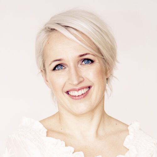 Juontaja Anna Perho