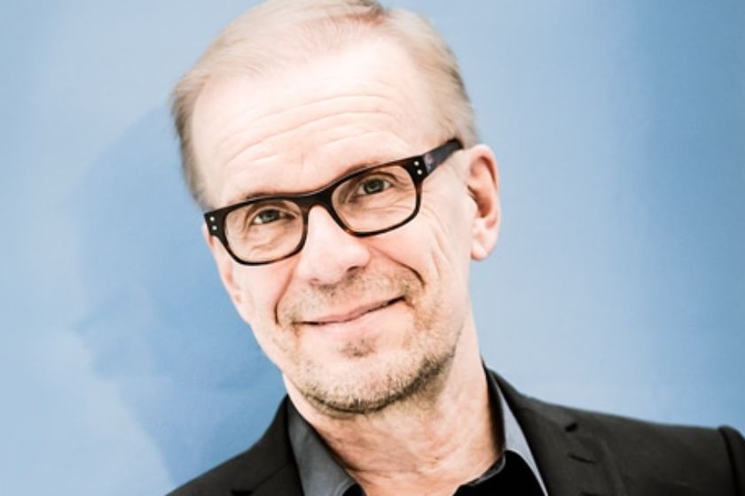 Jukka Puotila Show - imitaatiota ja stand upia