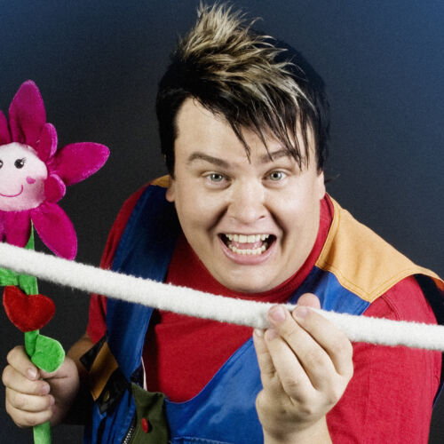 Lastentaikuri JiiPee Pirinen